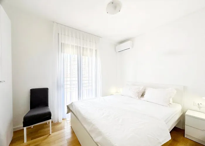 S'akvarel 3 - Private Garage Apartman Split