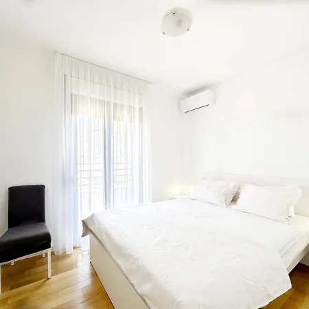 S'akvarel 3 - Private Garage Apartamento Split
